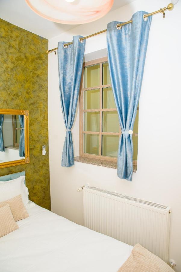 Bistro Centru Vechi Craiova Hotel Eksteriør billede